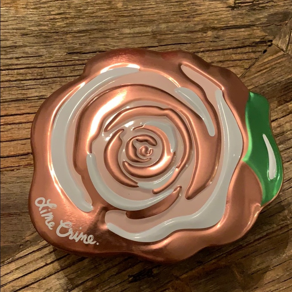 Like crime Velvetines set